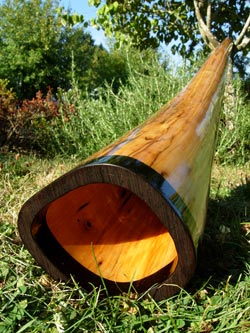 wood didgeridoo bell